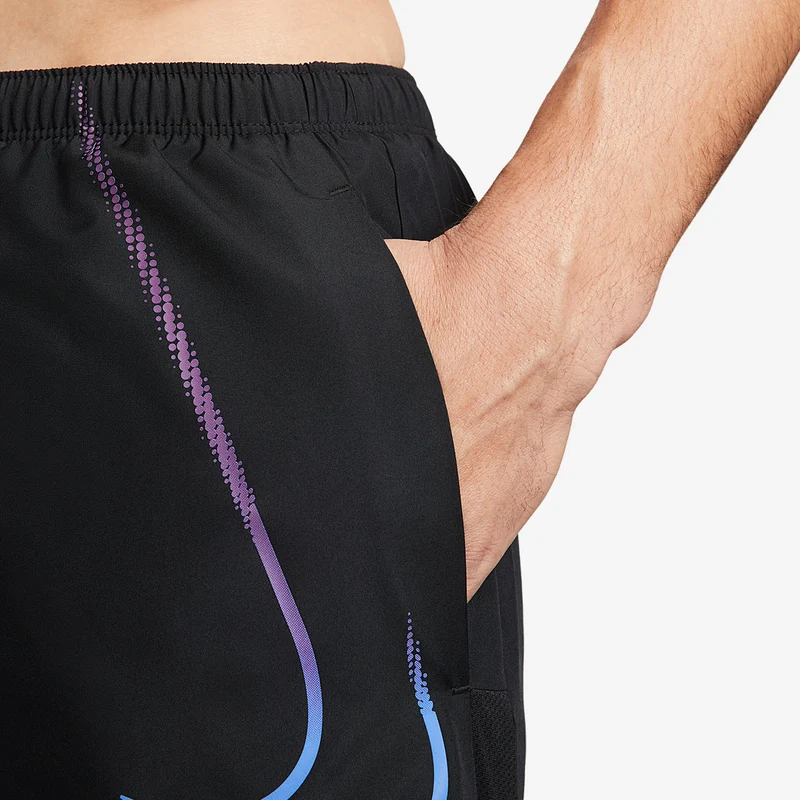 Nike Dri-FIT Run Division Challenger Short