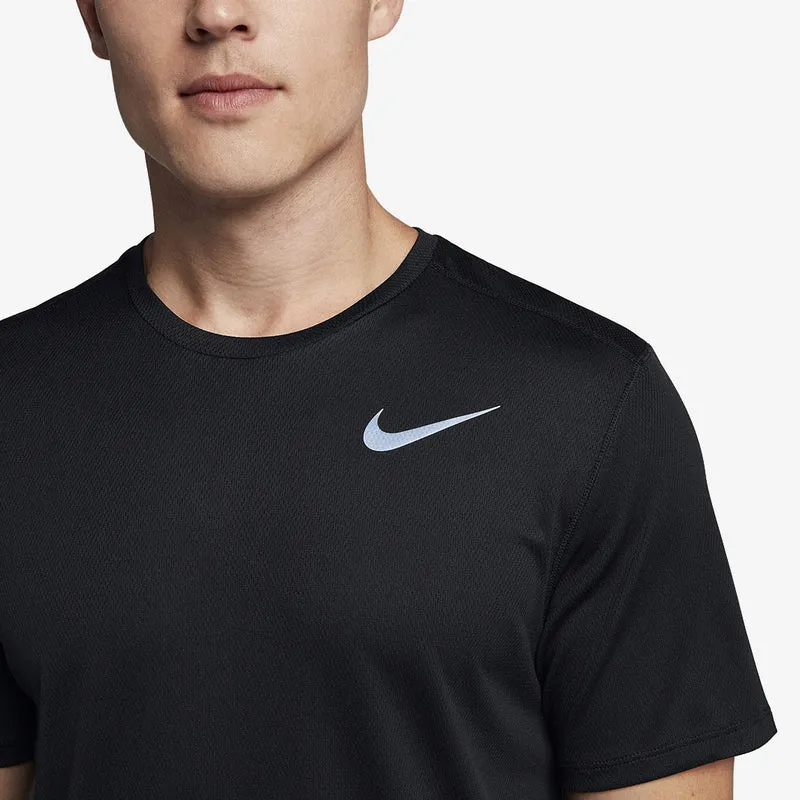 Haut à manches courtes Nike Dri-FIT Breathe