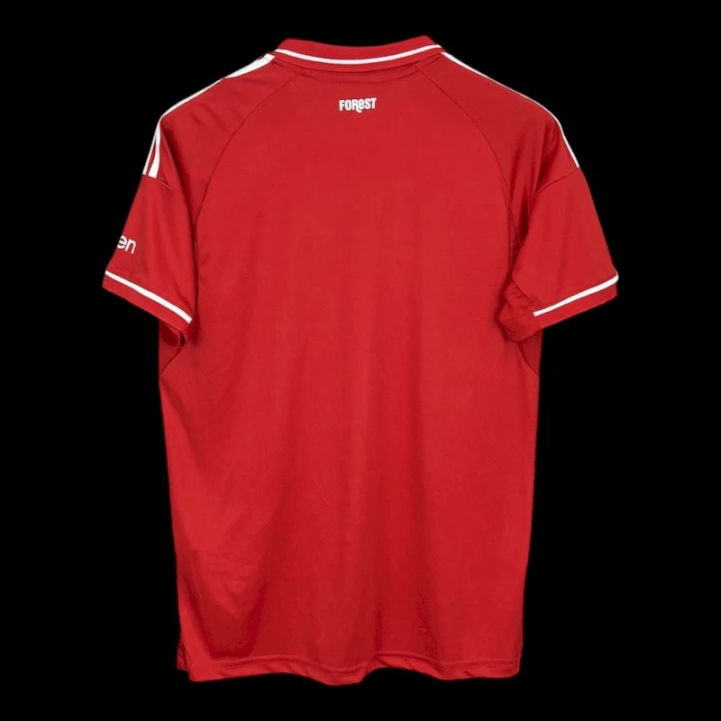 Maillot 25/26 Nottingham Forest Domicile