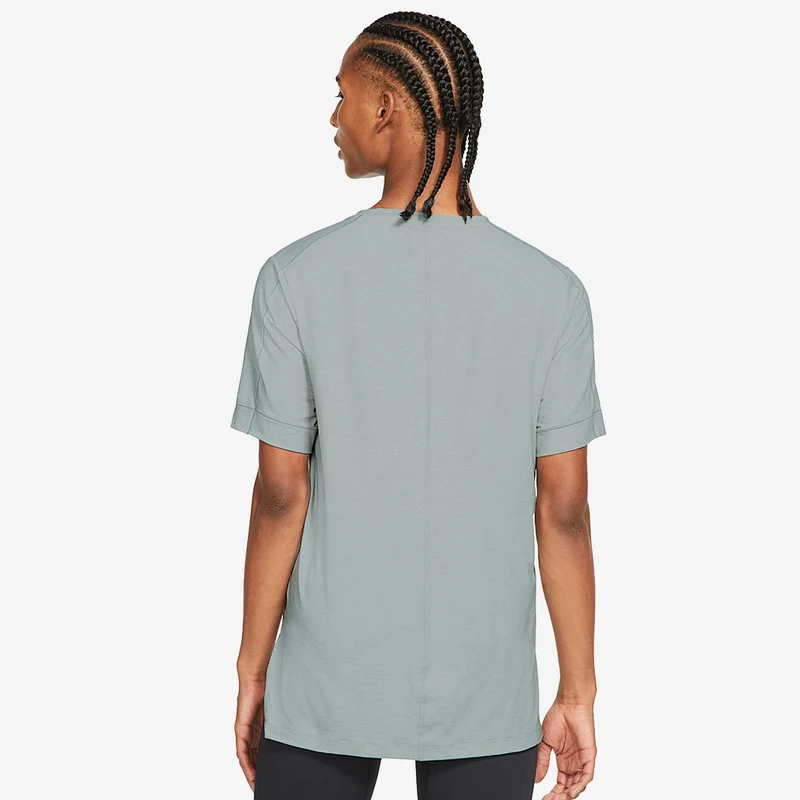 Haut à manches courtes Nike Yoga Dri