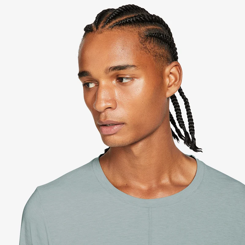 Haut à manches courtes Nike Yoga Dri