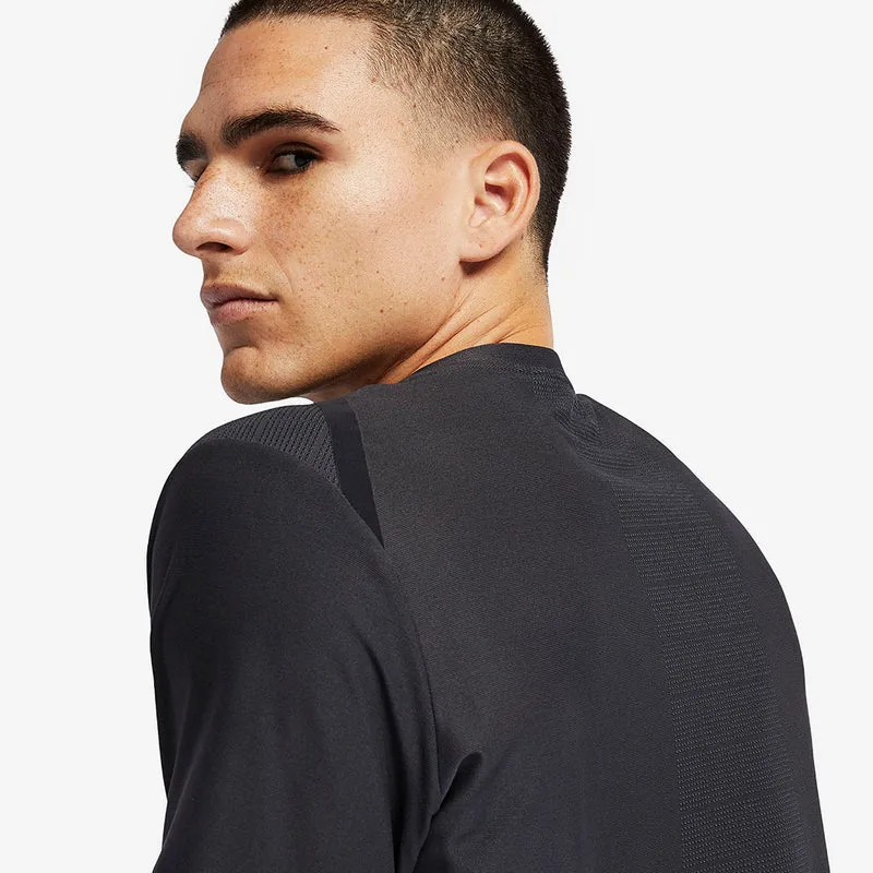 Nike Dri-FIT Breathe T-Shirt