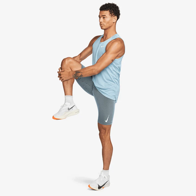 Short Nike Dri-FIT ADV Aeroswift 1/2-Longueur