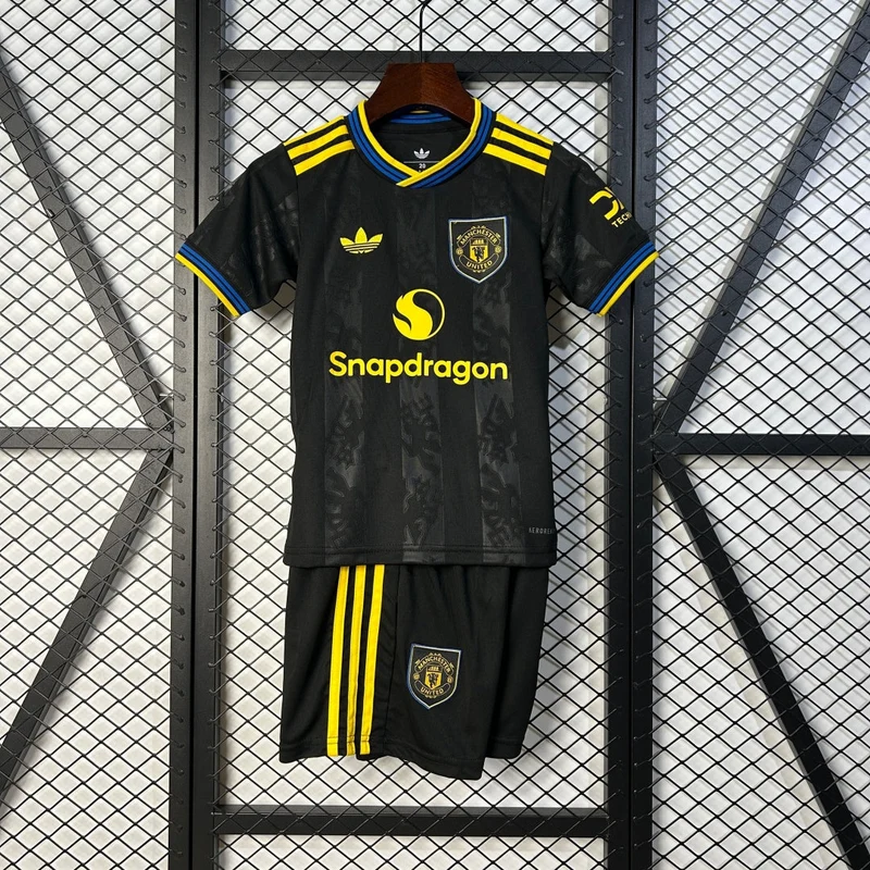 25/26 Ensemble Enfant Manchester United Third