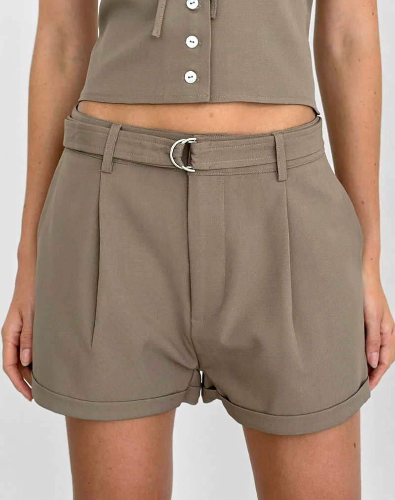 Short Miluta, coupe ajustée, beige foncé