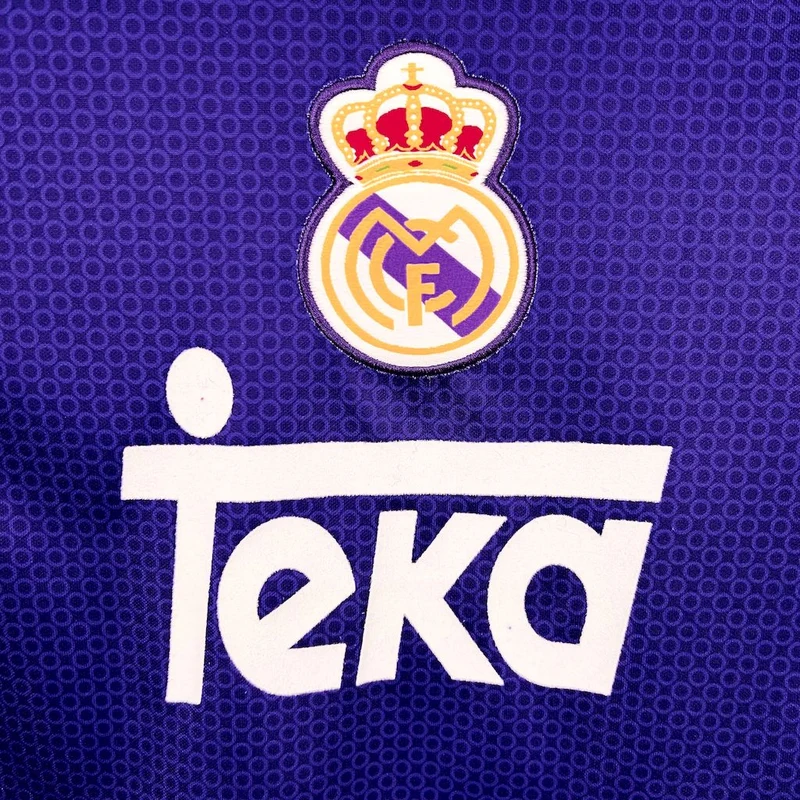 Maillot Extérieur Rétro Real Madrid 1997/98
