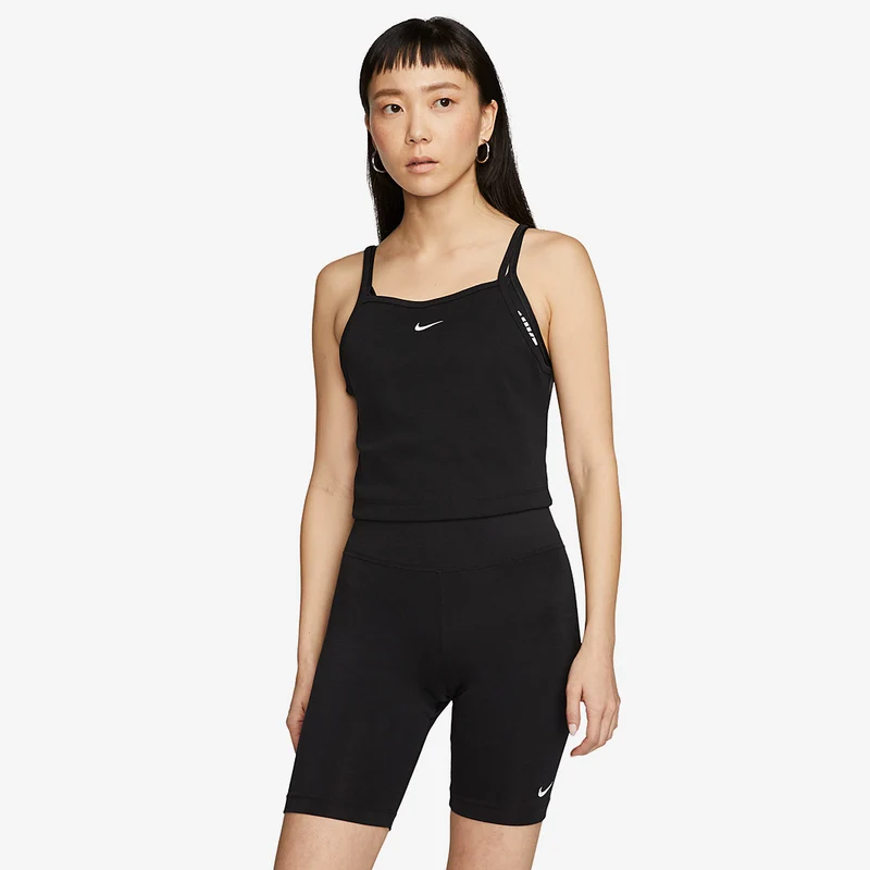 Nike Womens Sportswear Essential Tee
