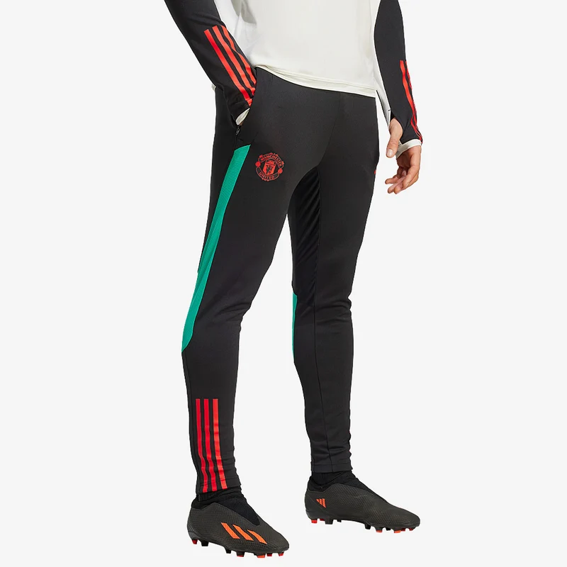 adidas Men Pantalon d'entraînement Manchester United Tiro 23