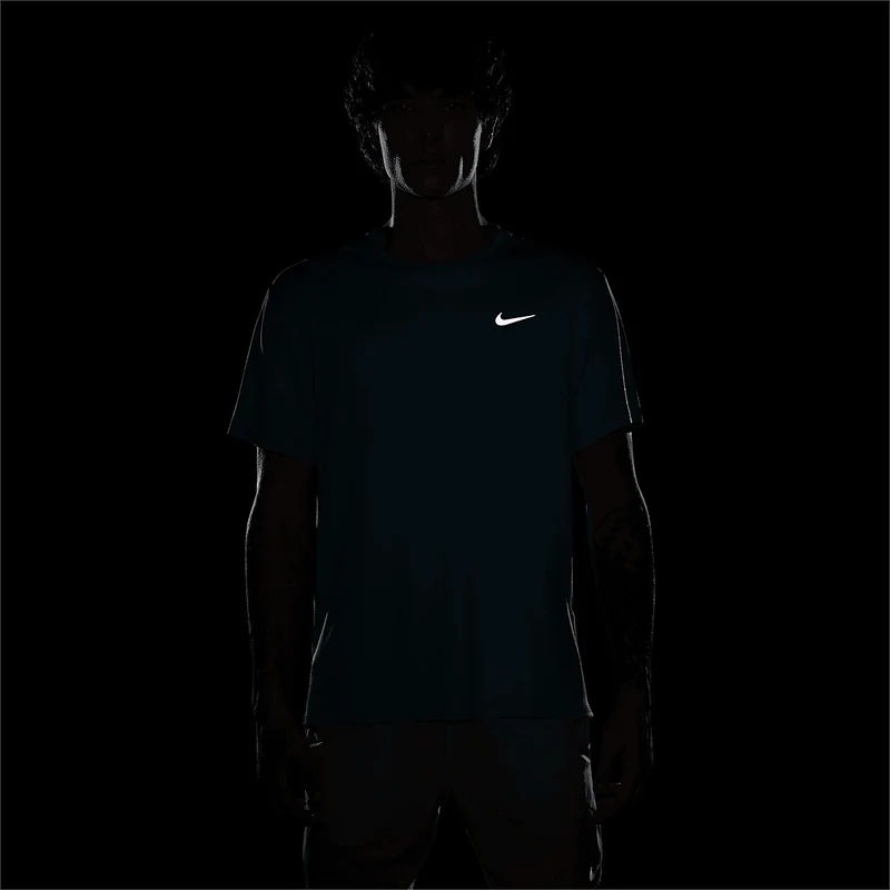 T-Shirt Nike Dri-FIT Miller UV