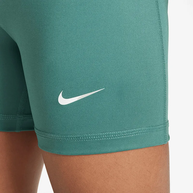 Short Nike Sportswear Pro Dri-FIT pour Enfant plus âgé (8-15 ans)