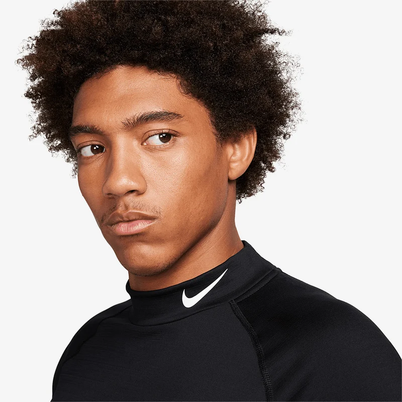 Nike Haut de fitness chaud à col montant et manches longues