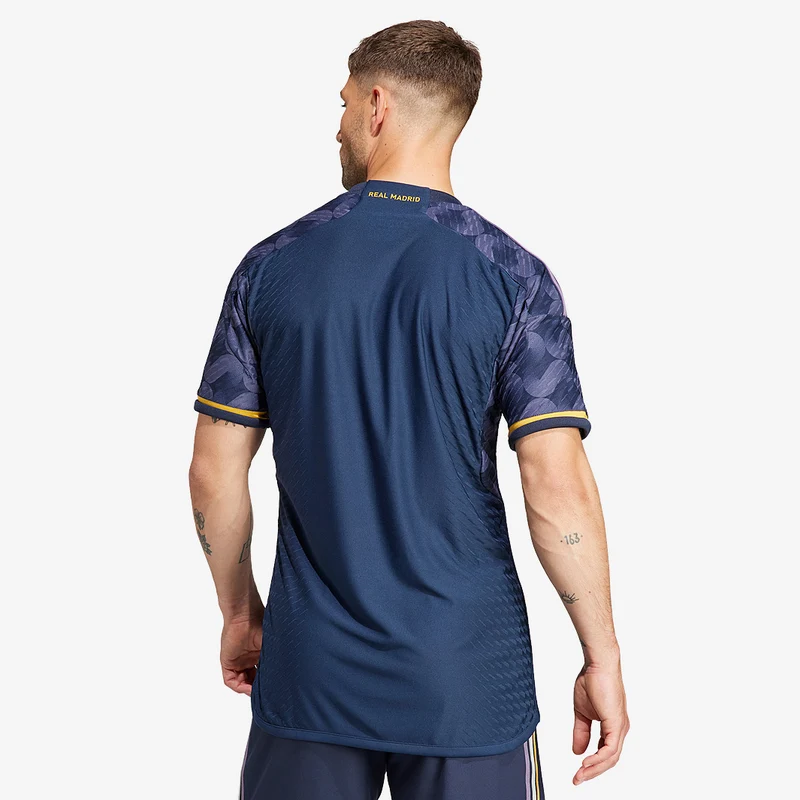 adidas Men Maillot Extérieur Real Madrid 23/24 Authentique