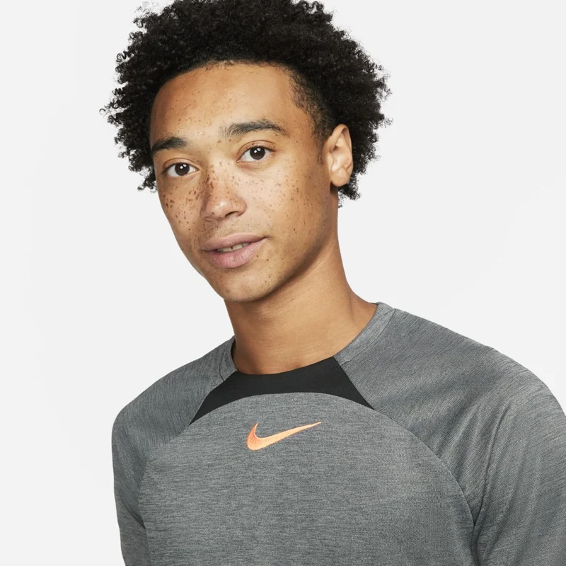 Nike Haut de football à manches courtes pour Homme Dri