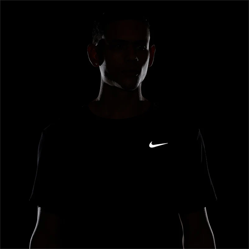Nike Dri-FIT UV Miler T-Shirt