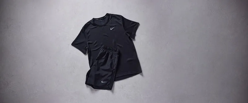Nike Dri-FIT UV Miler T-Shirt