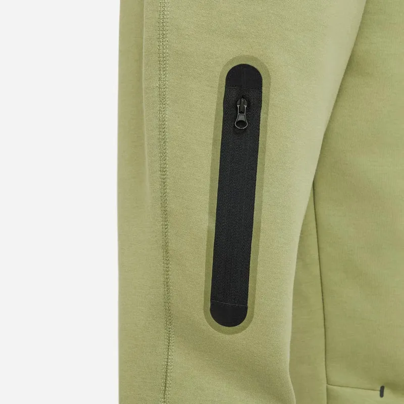 Nike Sportswear Older Kids Tech Fleece Pants (8-15Y)