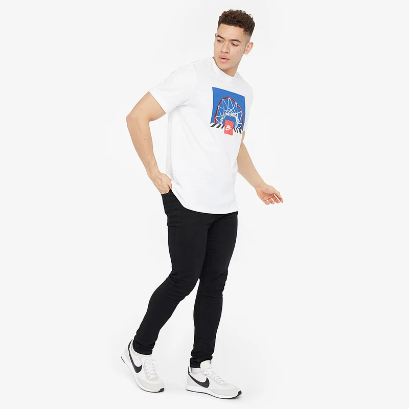 Nike Sportswear Tee