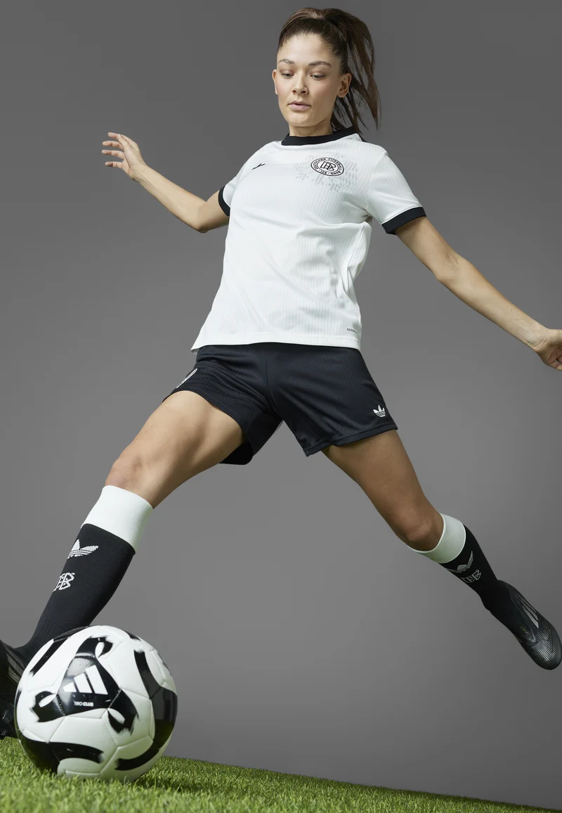 adidas Originals Women Short Allemagne Anniversary