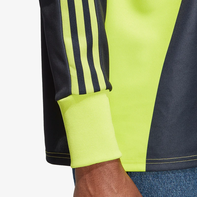 adidas Real Madrid 22/23 GK Icon Shirt