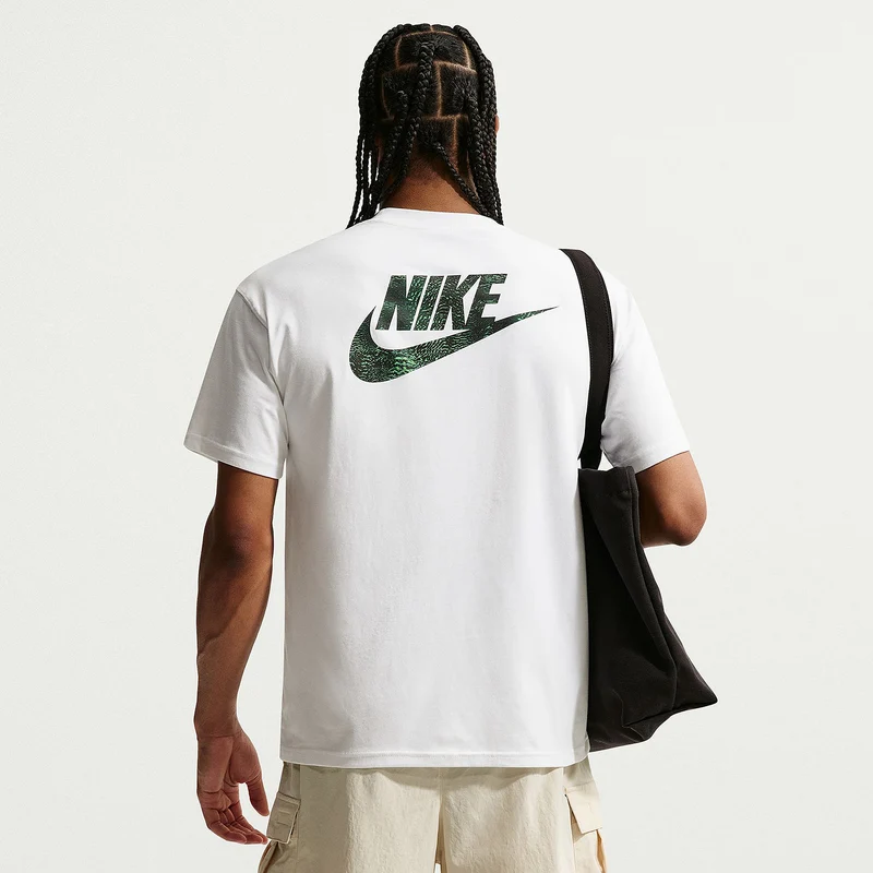 Nike Sportswear Loose Celebrate T-Shirt