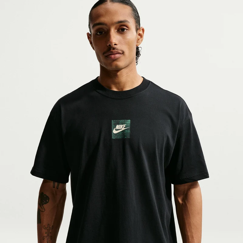 Nike Sportswear Loose Celebrate T-Shirt