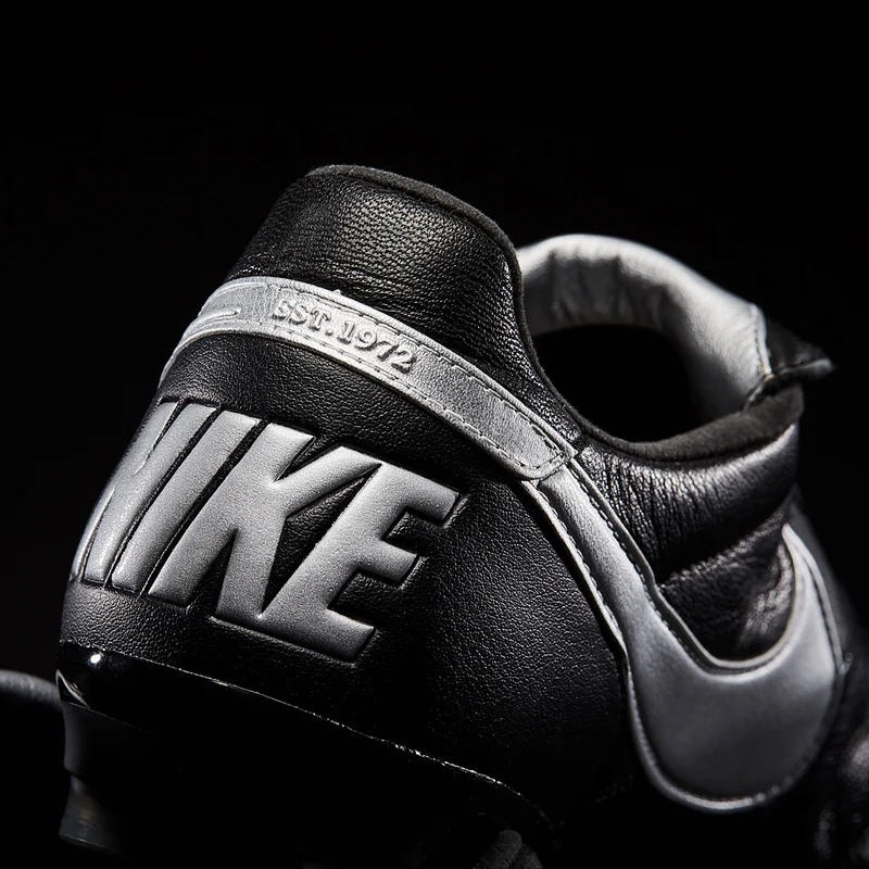 Chaussure de football à crampons pour terrain sec Nike Premi