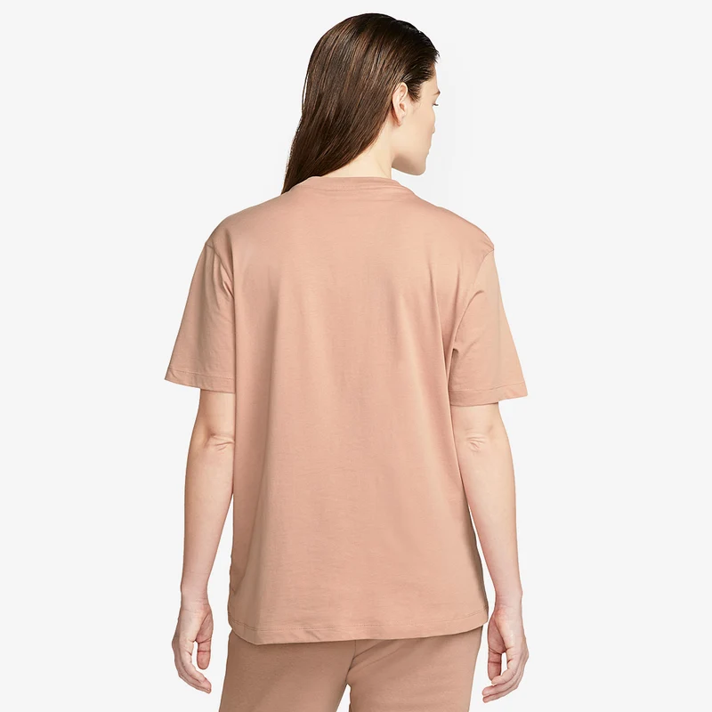 Nike Sportswear Womens Essential Collection SS TEE BF