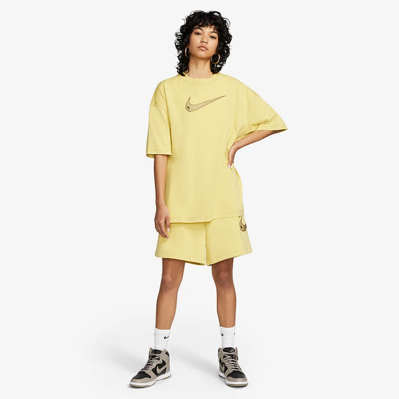 Nike Sportswear Womens Swoosh Short-Sleeve Top