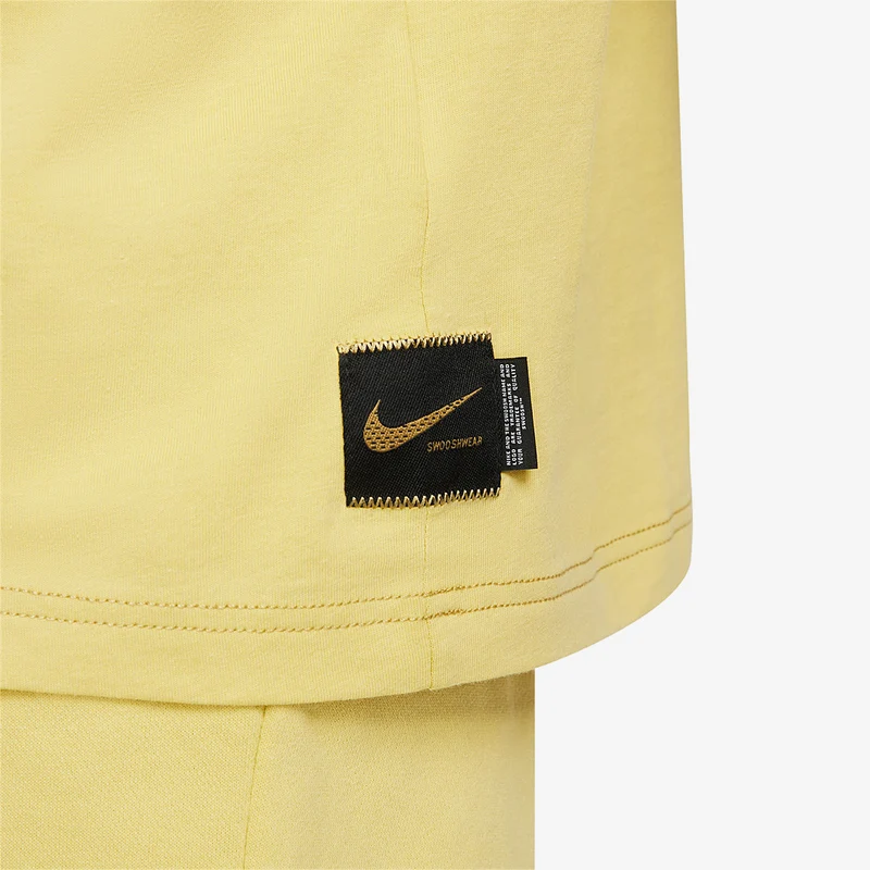 Nike Sportswear Womens Swoosh Short-Sleeve Top